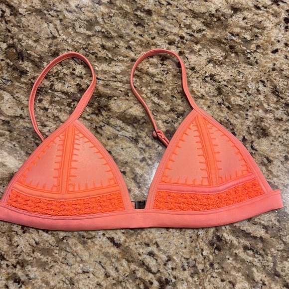 Triangl Swimwear S bottoms XS top Floral - Picture 6 of 6